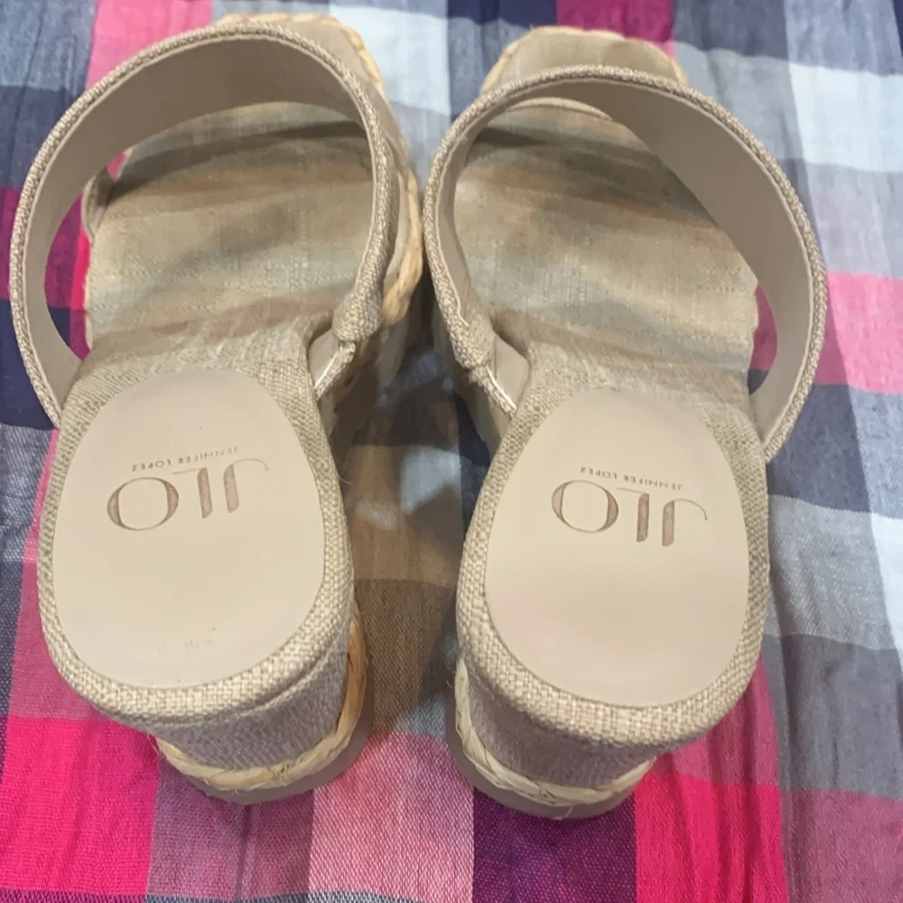 JLo wedges